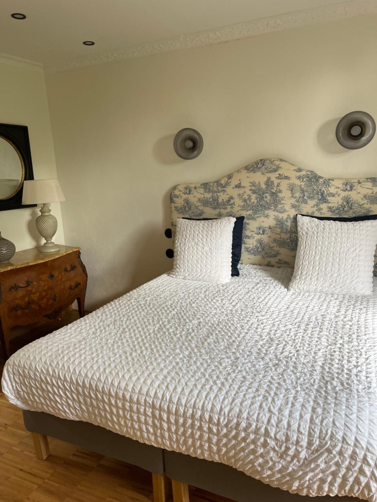 Manoir Du Menec Chambre Le Folgoet Esterno foto